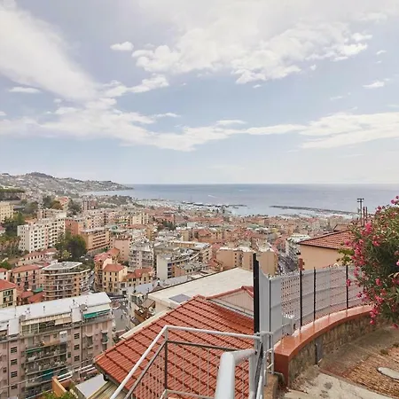 Four Bedroom Holiday In Feriehus Sanremo