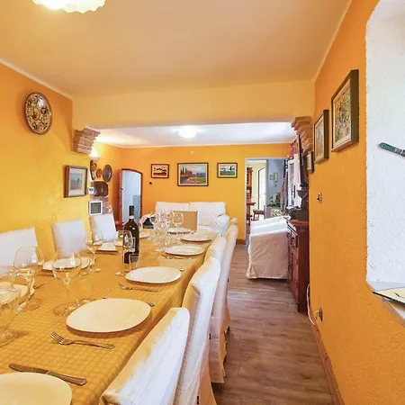 Four Bedroom Holiday In Feriehus Sanremo