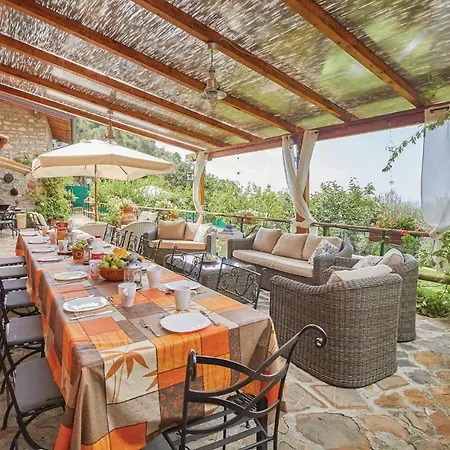 Four Bedroom Holiday In *