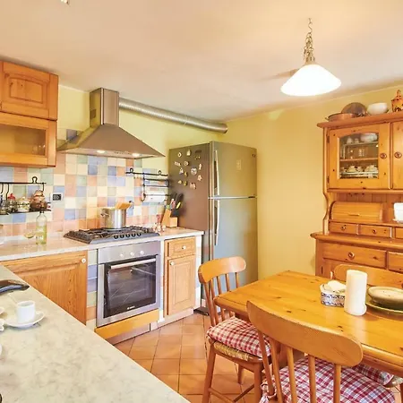 Four Bedroom Holiday In Сasa de vacaciones *